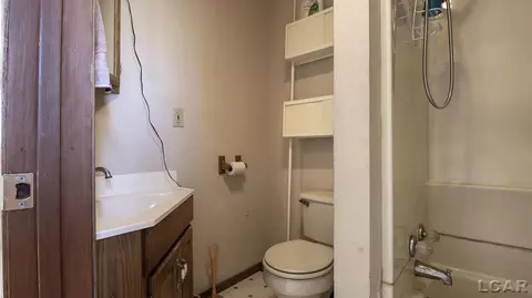 Bath - 2147 Hickory, Adrian, MI 49221 photo 2 of 3