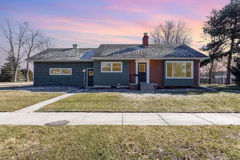 202 S Adams, Saginaw, MI 48604