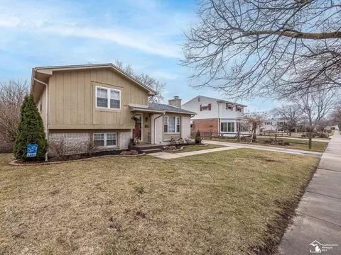 Exterior - 612 Donnalee, Monroe, MI 48162 photo 2 of 7