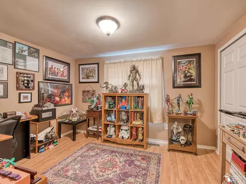 Living - 612 Donnalee, Monroe, MI 48162 photo 1 of 7