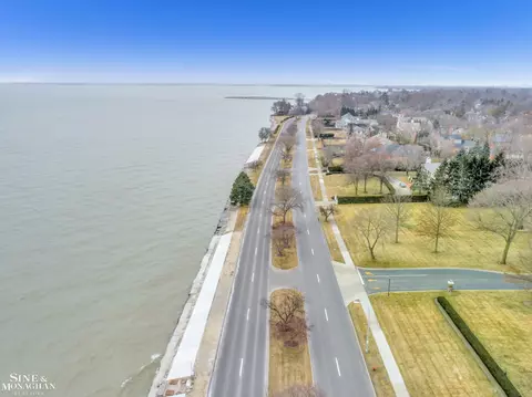 7 Windward, Grosse Pointe Farms, MI 48236 photo 23