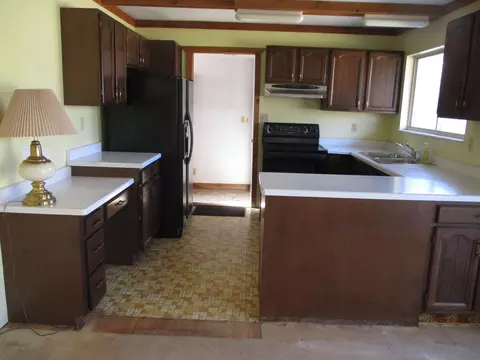 Kitchen - 3622 E Lansing, Bancroft, MI 48414 photo 1 of 4