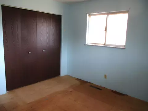 Bedroom - 3622 E Lansing, Bancroft, MI 48414 photo 2 of 2
