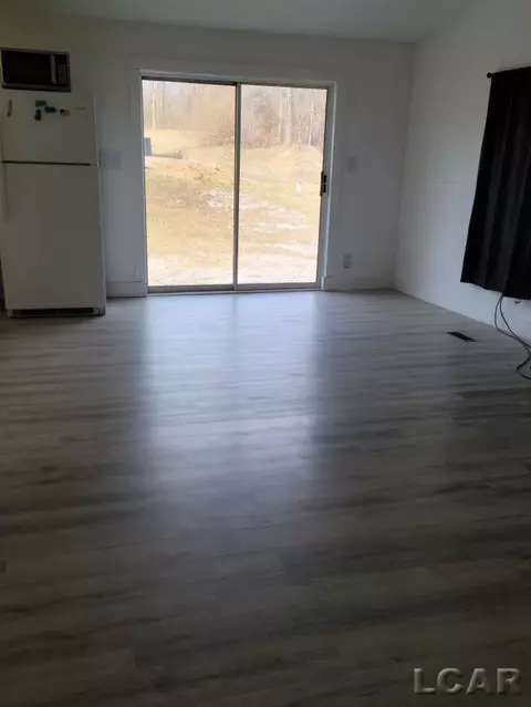2290 Laberdee, Adrian, MI 49221 photo 3