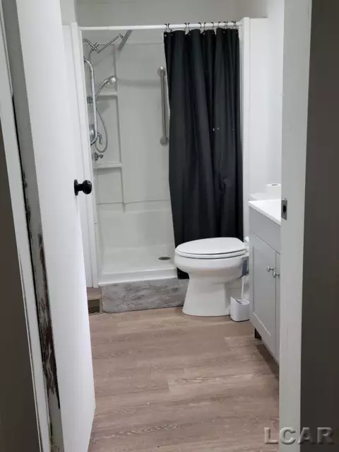 2290 Laberdee, Adrian, MI 49221 photo 5
