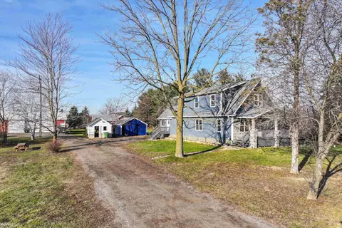 Exterior - 253 N Smith, Owosso, MI 48867 photo 5 of 15