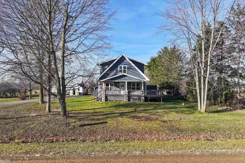 Exterior - 253 N Smith, Owosso, MI 48867 photo 2 of 15