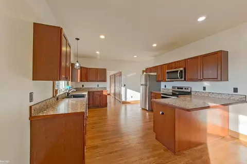 Kitchen - 253 N Smith, Owosso, MI 48867 photo 2 of 6