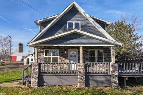 Exterior - 253 N Smith, Owosso, MI 48867 photo 6 of 15