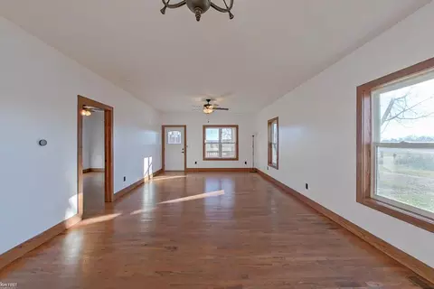 Living - 253 N Smith, Owosso, MI 48867 photo 2 of 2