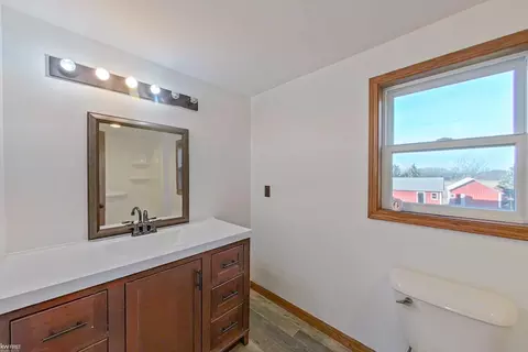Bath - 253 N Smith, Owosso, MI 48867 photo 4 of 5