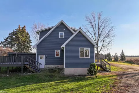 Exterior - 253 N Smith, Owosso, MI 48867 photo 10 of 15
