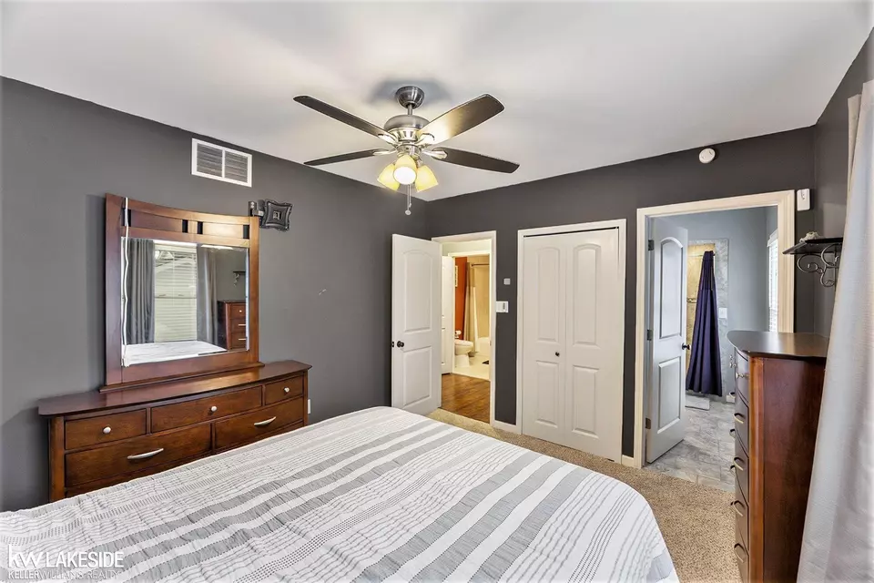 Bedroom - 2287 S Riverside, East China, MI 48054 photo 2 of 4