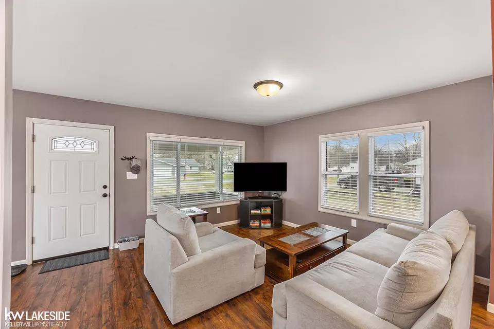 Living - 2287 S Riverside, East China, MI 48054 photo 2 of 3