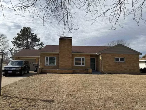 1808 S 16th, Escanaba, MI 49829
