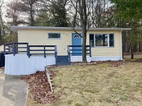 2757 Owens #108, Houghton Lake, MI 48629