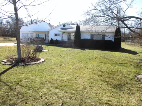 712 E Mcneil, Corunna, MI 48817