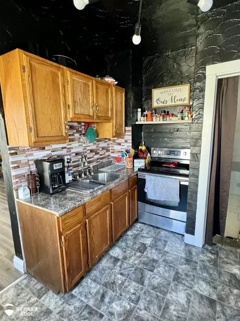 1038 Simcoe, Flint, MI 48507 photo 8