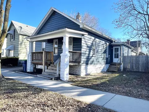 606 N Henry, Bay City, MI 48706