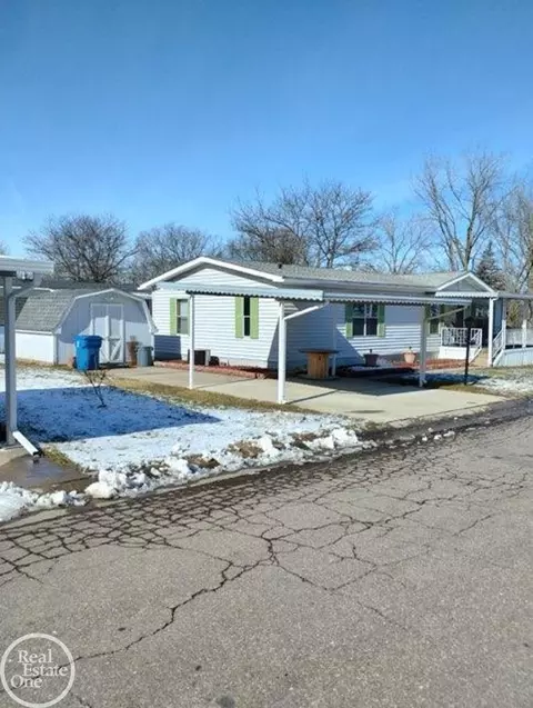 Exterior - 166 Parkway, Davison, MI 48423 photo 3 of 5