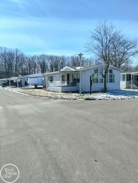 Exterior - 166 Parkway, Davison, MI 48423 photo 2 of 5