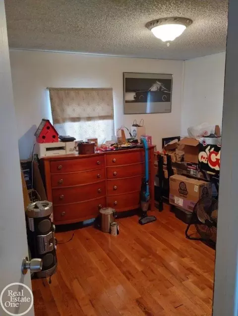 Bedroom - 166 Parkway, Davison, MI 48423 photo 4 of 4
