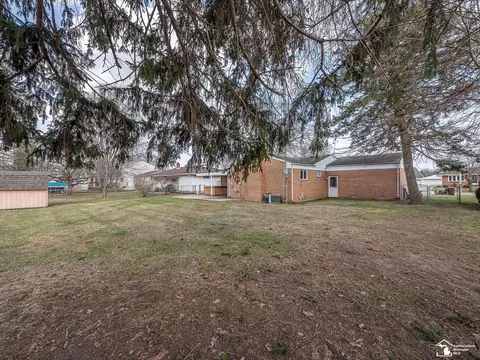 Exterior - 211 Cranbrook, Monroe, MI 48162 photo 6 of 7
