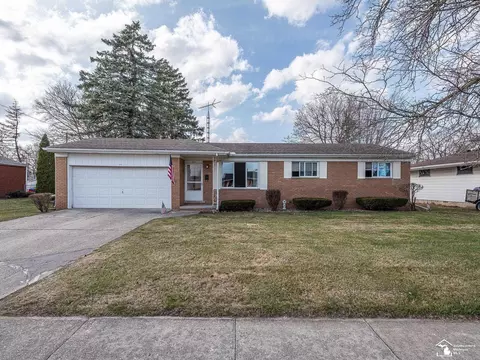 211 Cranbrook, Monroe, MI 48162