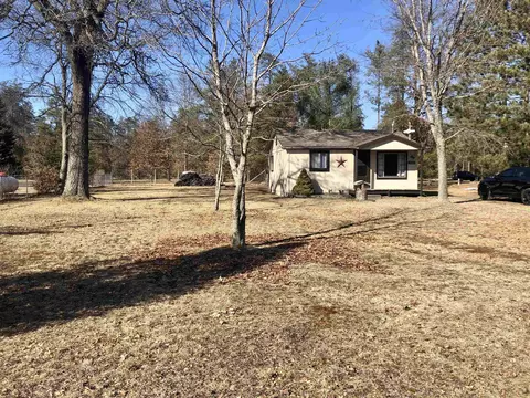 5407 Apache, Harrison, MI 48625 photo 2