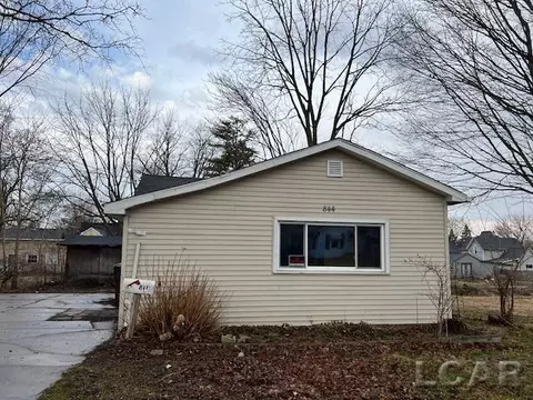844 Caton, Adrian, MI 49221 photo 11