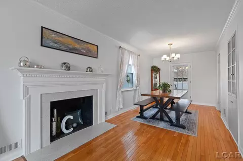 Living - 604 Outer, Tecumseh, MI 49286 photo 6 of 6
