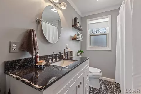 Bath - 604 Outer, Tecumseh, MI 49286 photo 1 of 2