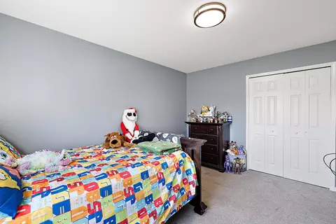Bedroom - 47307 Blueridge, Macomb, MI 48044 photo 4 of 6