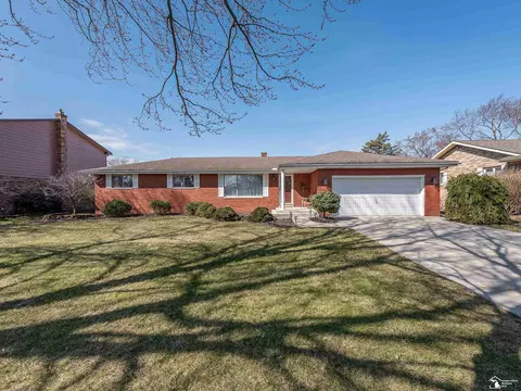 627 Ruff, Monroe, MI 48162