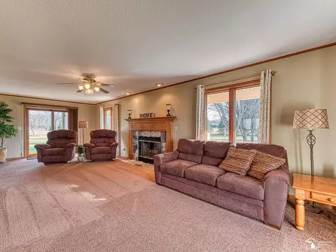Living - 2420 Baldwin, Monroe, MI 48162 photo 1 of 3