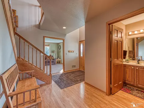 Entry Way - 2420 Baldwin, Monroe, MI 48162 photo 2 of 5