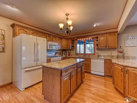 Kitchen - 2420 Baldwin, Monroe, MI 48162 photo 1 of 3