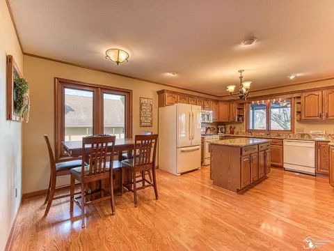 Kitchen - 2420 Baldwin, Monroe, MI 48162 photo 3 of 3