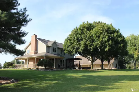 Exterior - 2420 Baldwin, Monroe, MI 48162 photo 31 of 33