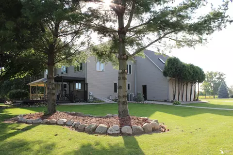 Exterior - 2420 Baldwin, Monroe, MI 48162 photo 29 of 33