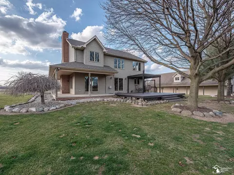 Exterior - 2420 Baldwin, Monroe, MI 48162 photo 4 of 33