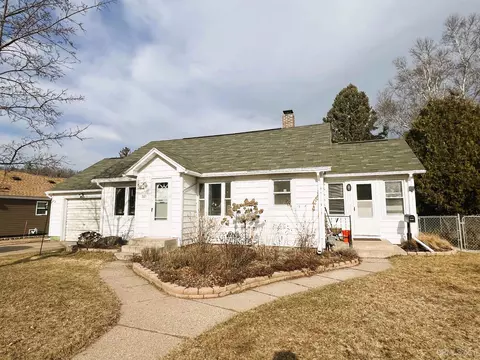 2125 River, Niagara, WI 54151