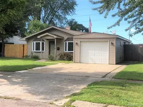 1914 Briarwood, Flint, MI 48507