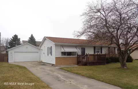 1311 Savoy, Saginaw, MI 48604