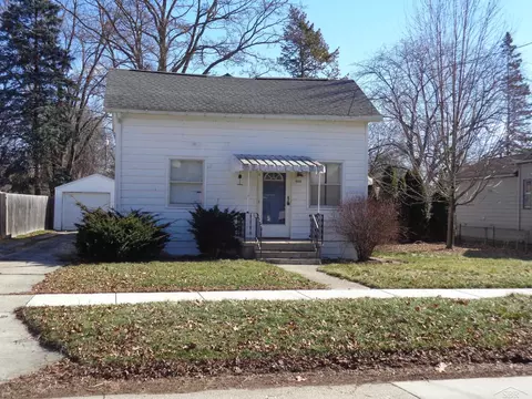 1900 Avon St, Saginaw, MI 48602