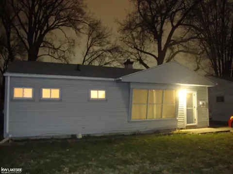 1535 E Greig, Madison Heights, MI 48071