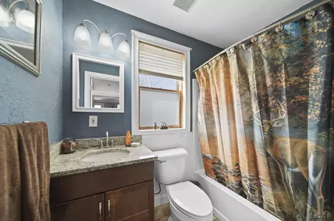 Bath - 4019 Dennison, Dundee, MI 48131 photo 1 of 4
