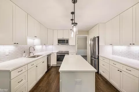 Kitchen - 3545 Hawthorne, Flint, MI 48503 photo 4 of 7