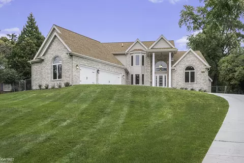 Exterior - 3545 Hawthorne, Flint, MI 48503 photo 4 of 9