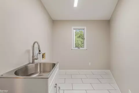Other - 3545 Hawthorne, Flint, MI 48503 photo 8 of 11